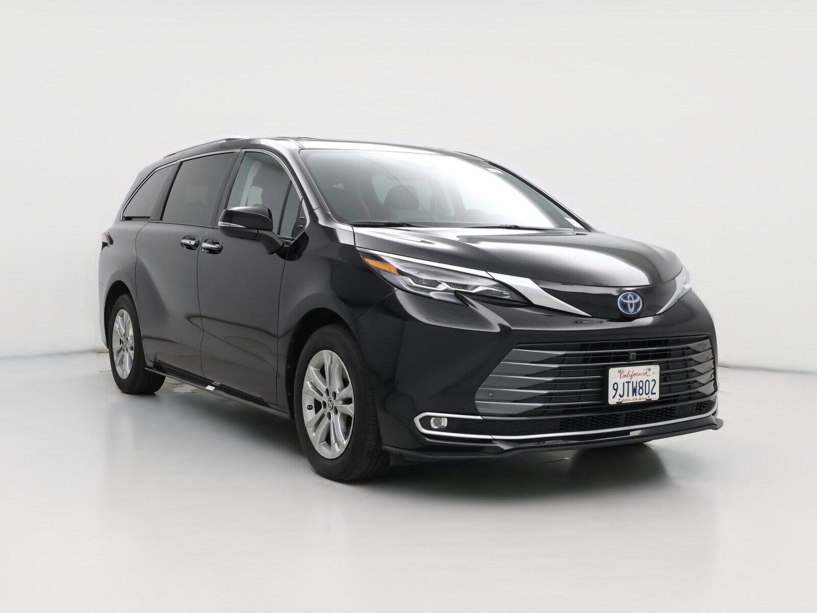 2024 TOYOTA Sienna