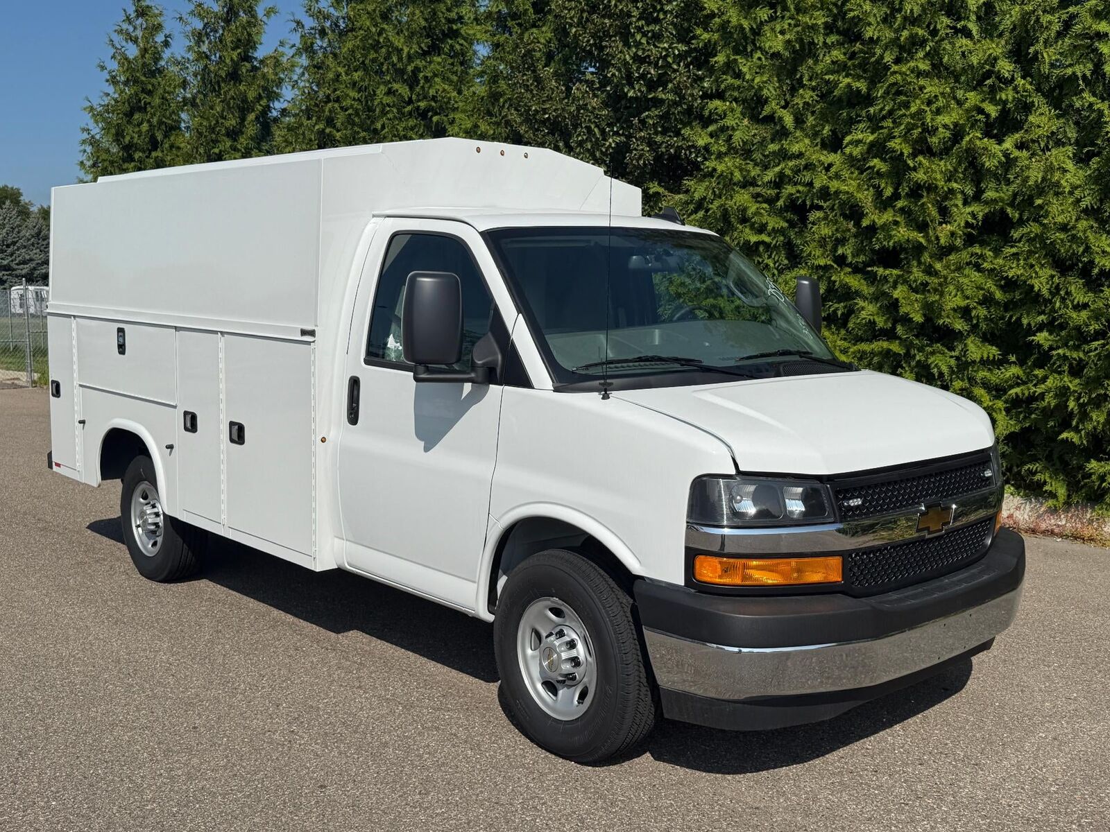 2025 CHEVROLET Express