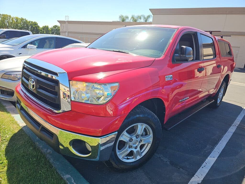 2013 TOYOTA Tundra