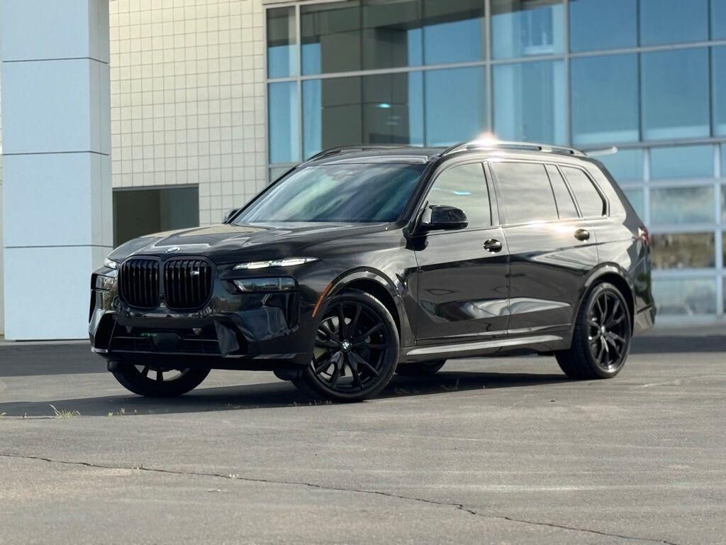 2025 BMW X7