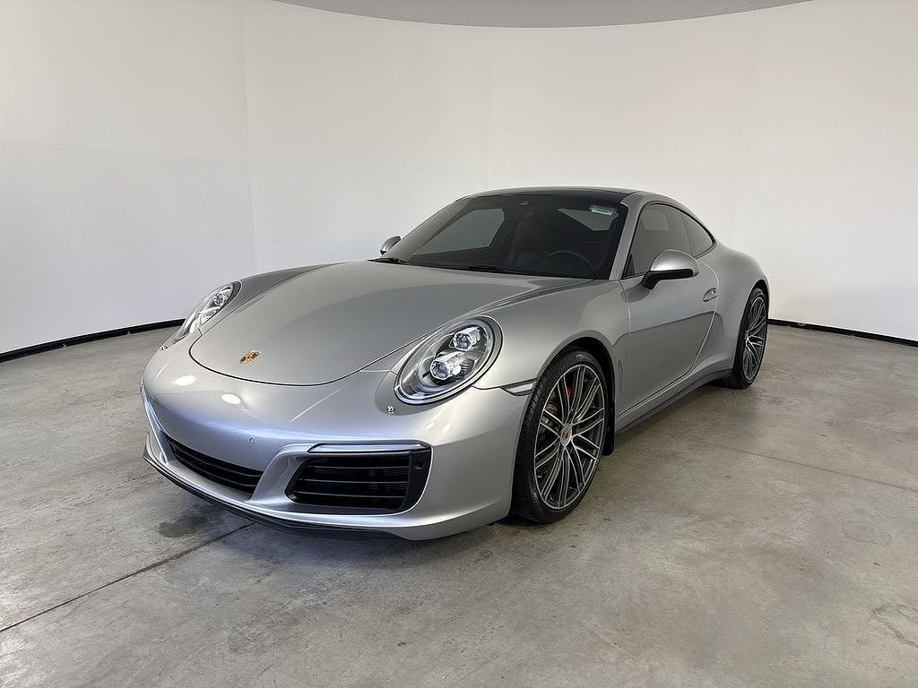 2017 PORSCHE 911