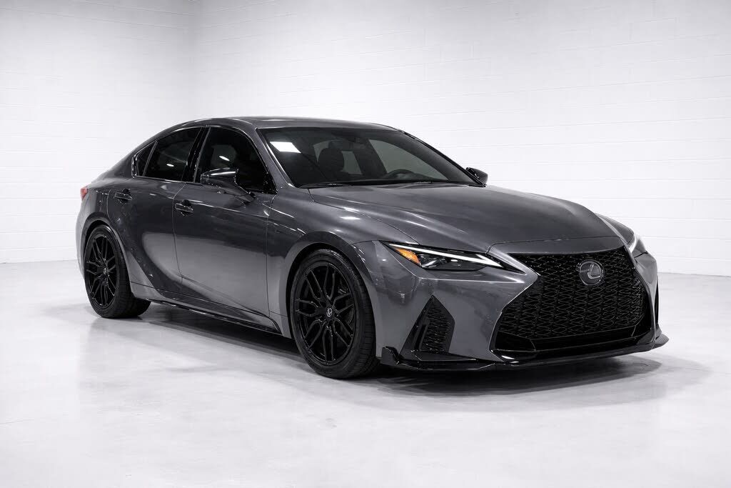 2023 LEXUS IS