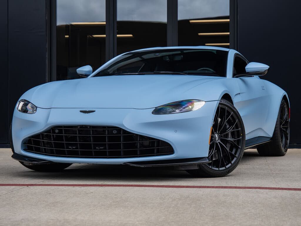 2022 ASTON MARTIN Vantage