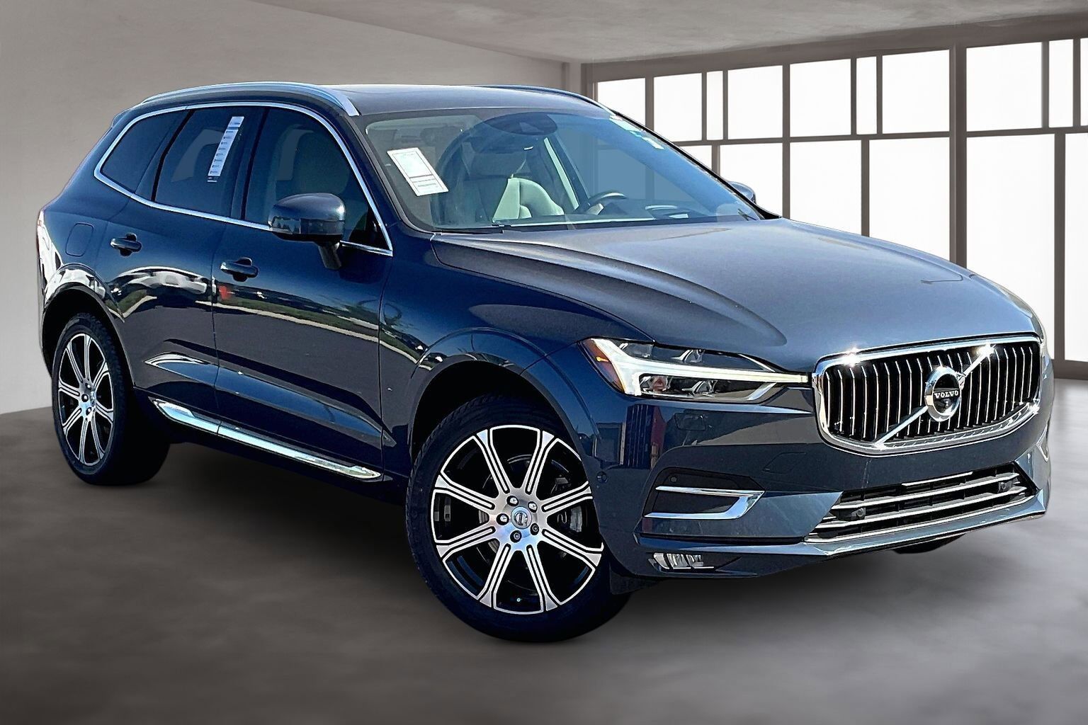 2020 VOLVO XC60