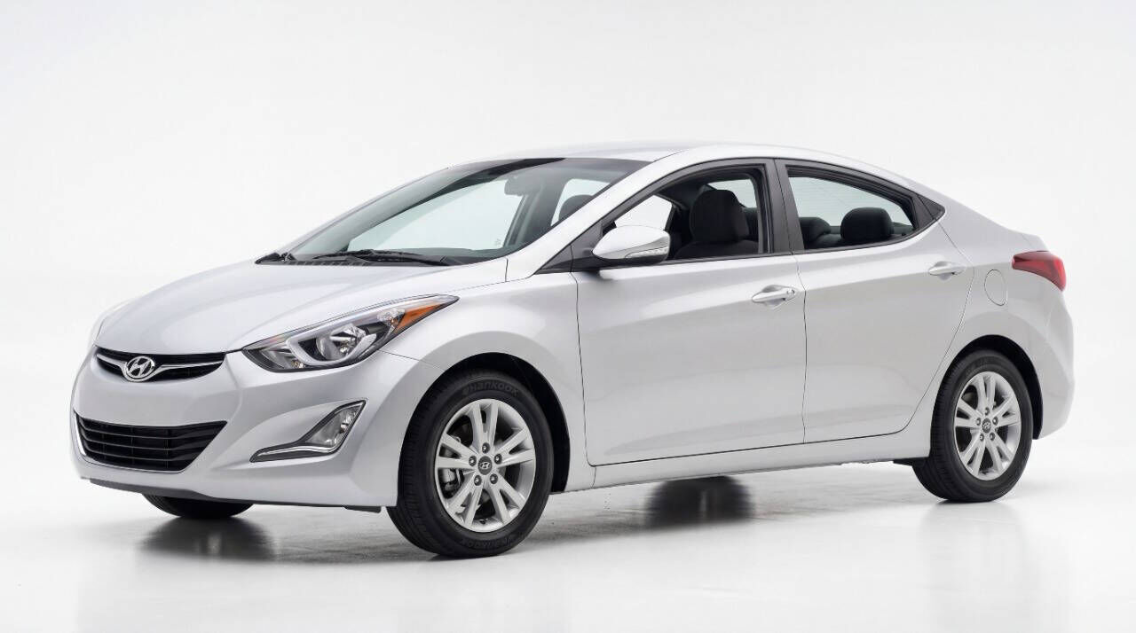 2016 HYUNDAI Elantra