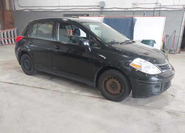 2010 NISSAN Versa