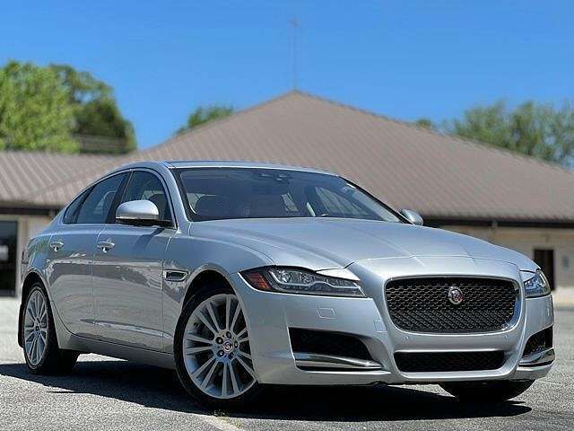2019 JAGUAR XF