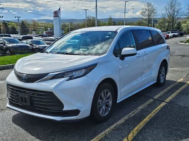 2022 TOYOTA Sienna