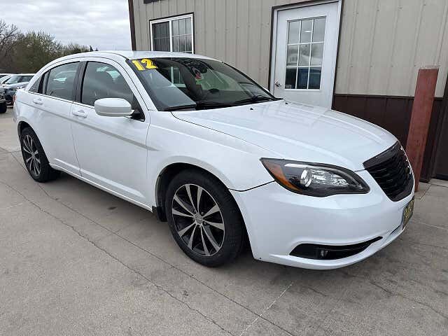 2012 CHRYSLER 200