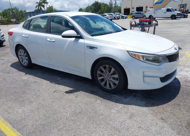 2016 KIA Optima
