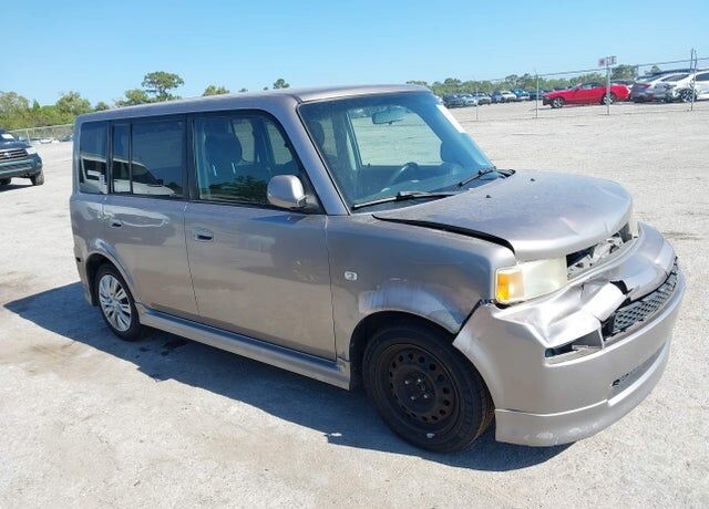 2005 TOYOTA SCION