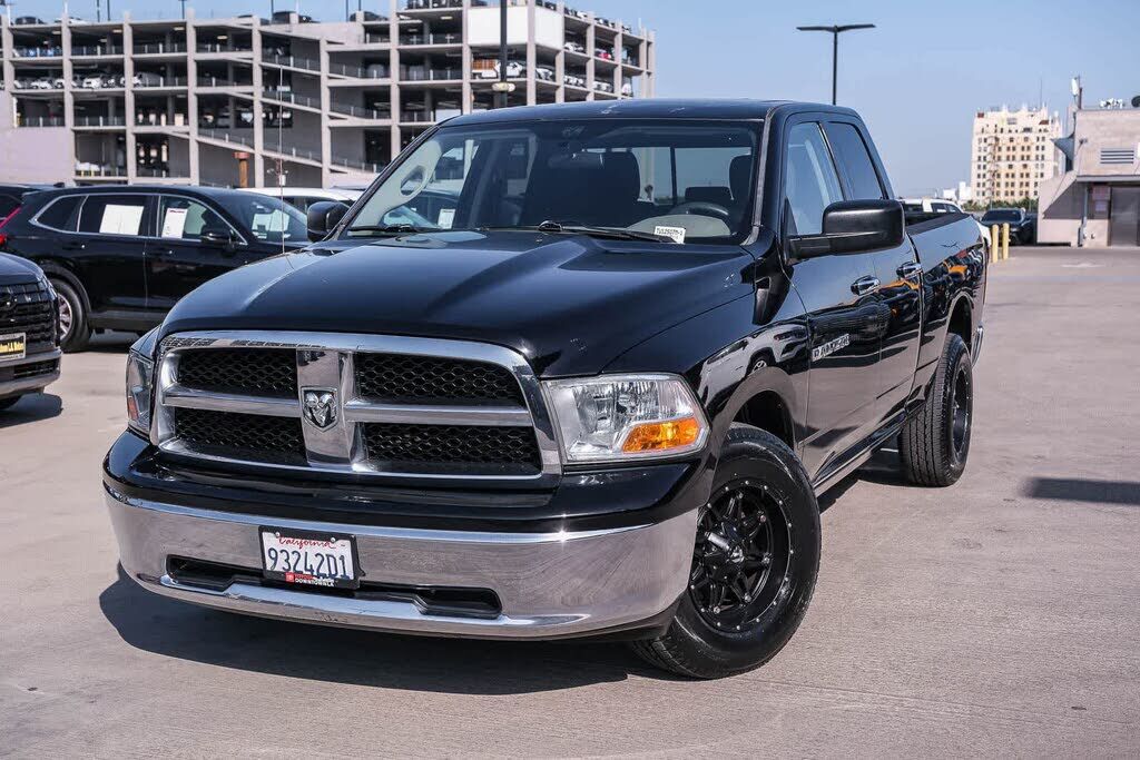 2012 DODGE Ram