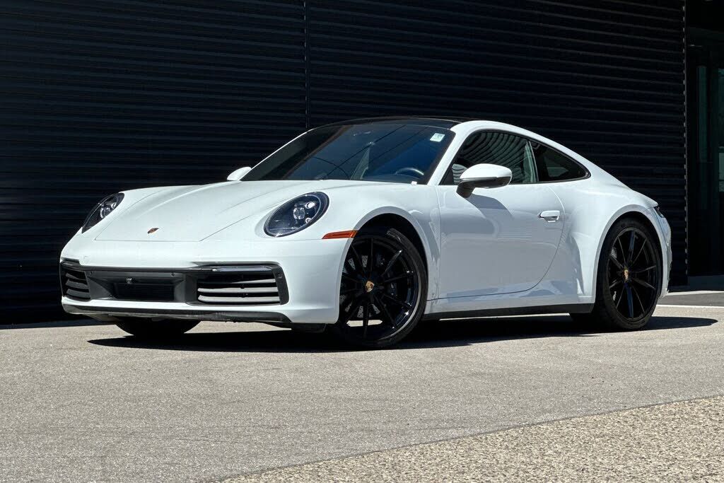 2022 PORSCHE 911