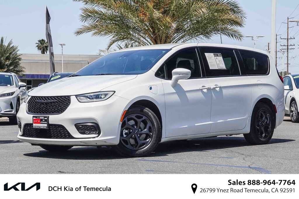 2022 CHRYSLER Pacifica