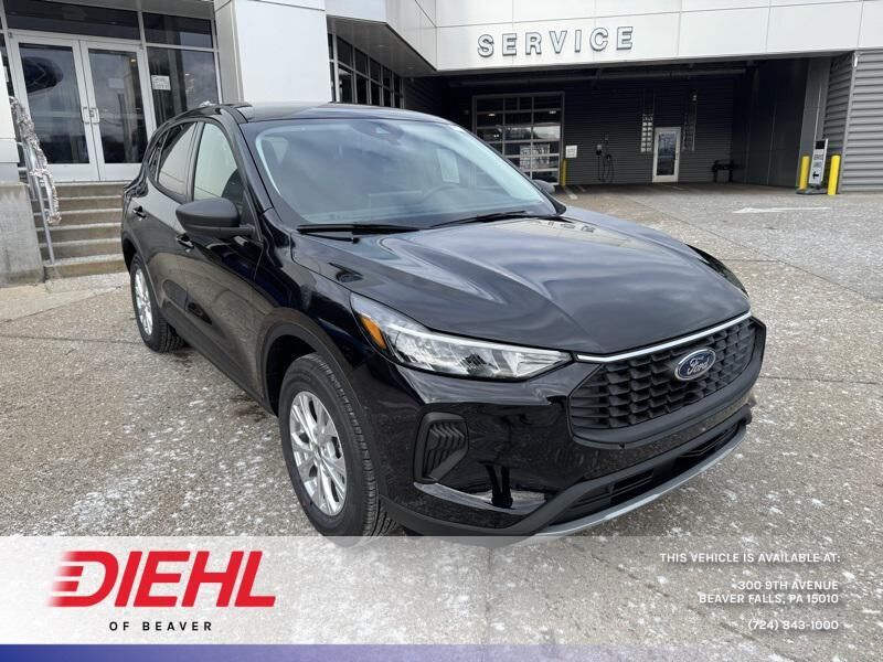 2025 FORD Escape