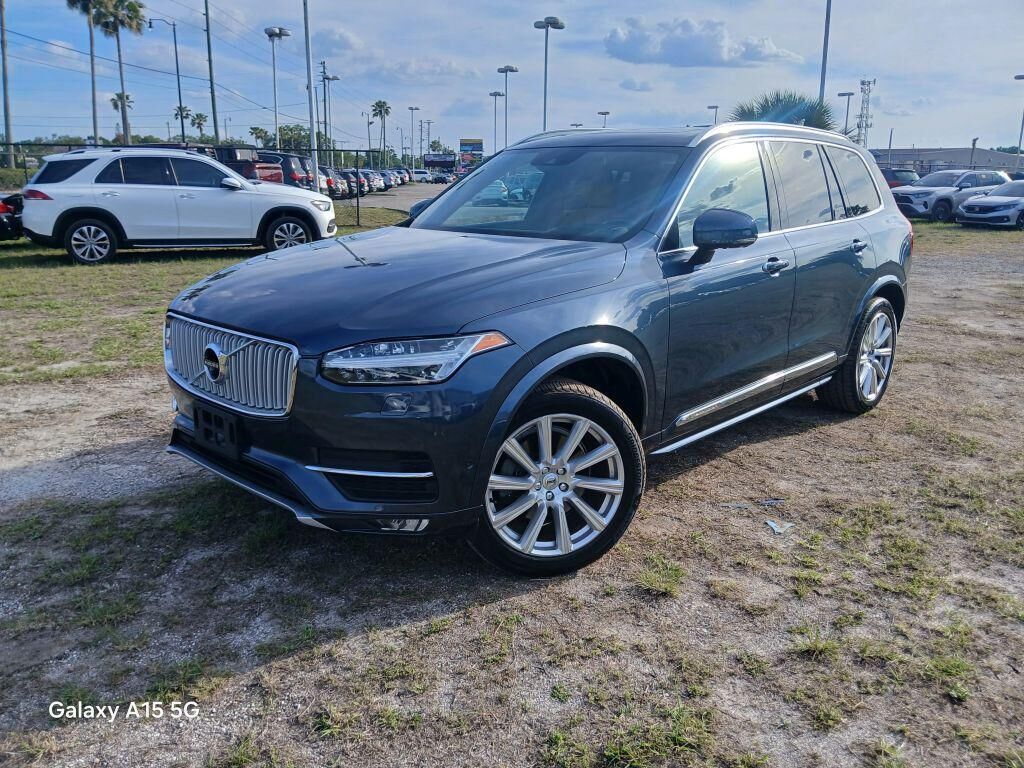 2019 VOLVO XC90
