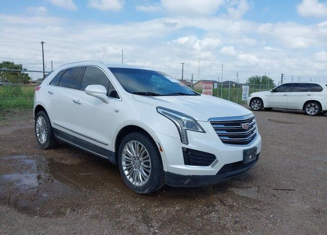 2017 CADILLAC XT5