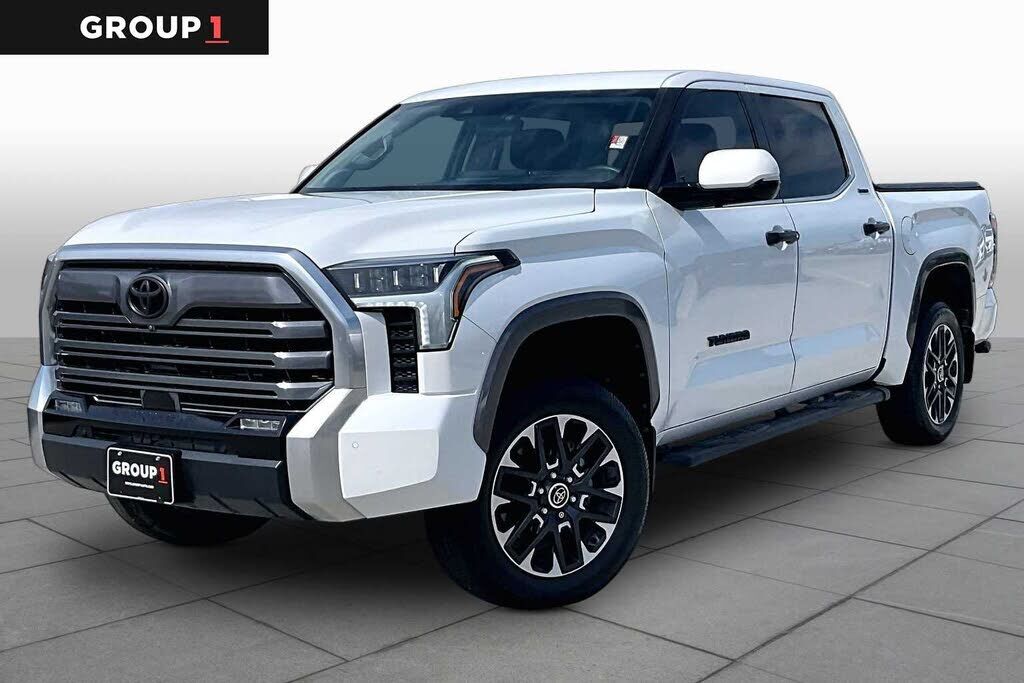 2024 TOYOTA Tundra