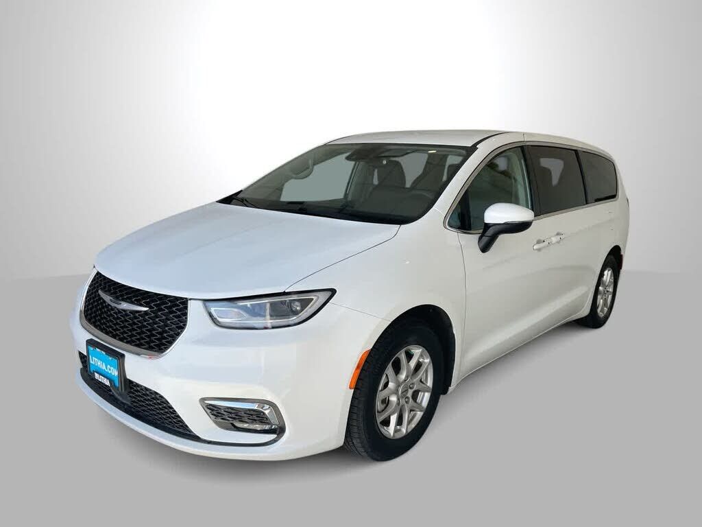 2023 CHRYSLER Pacifica