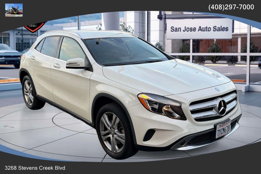 2015 MERCEDES-BENZ GLA-Class