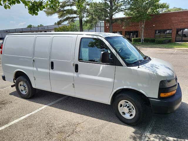 2020 CHEVROLET Express