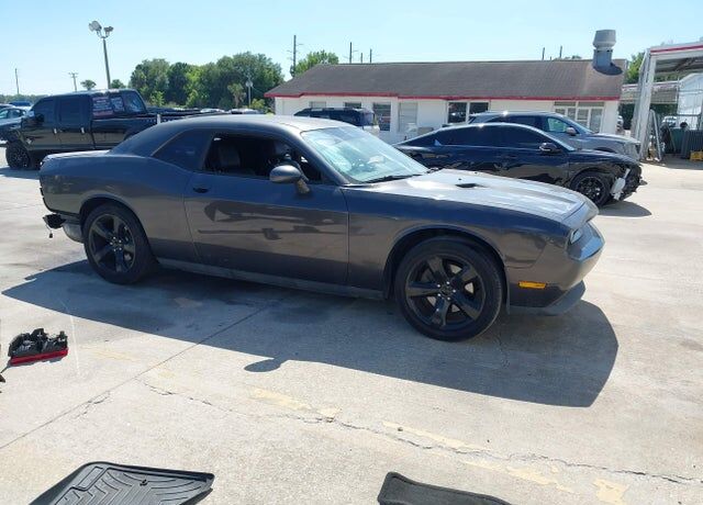 2013 DODGE Challenger