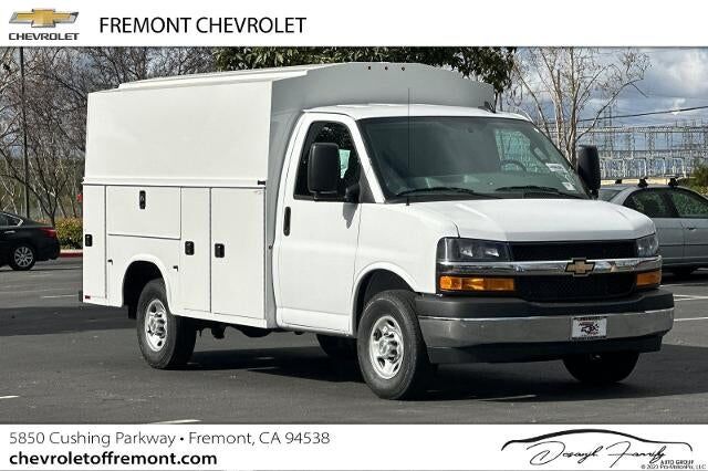 2026 CHEVROLET Express