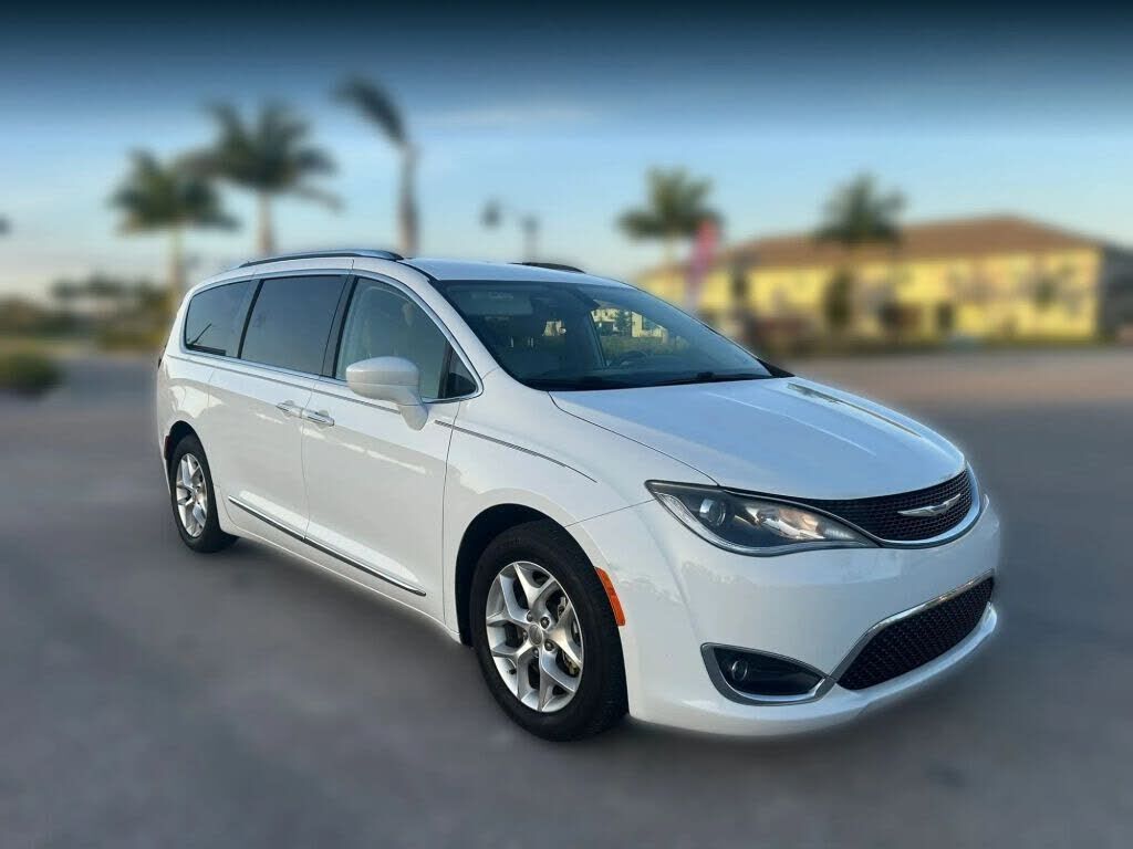 2018 CHRYSLER Pacifica