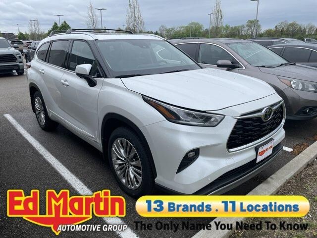 2025 TOYOTA Highlander