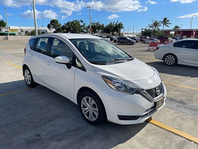 2017 NISSAN Versa