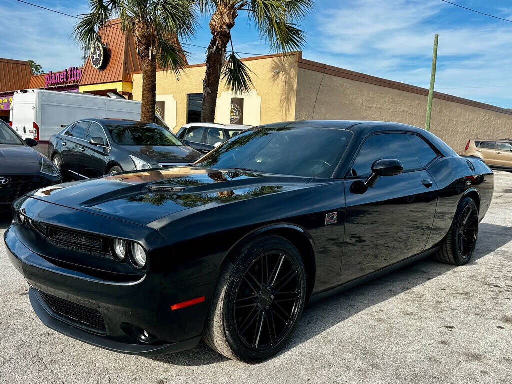 2016 DODGE Challenger