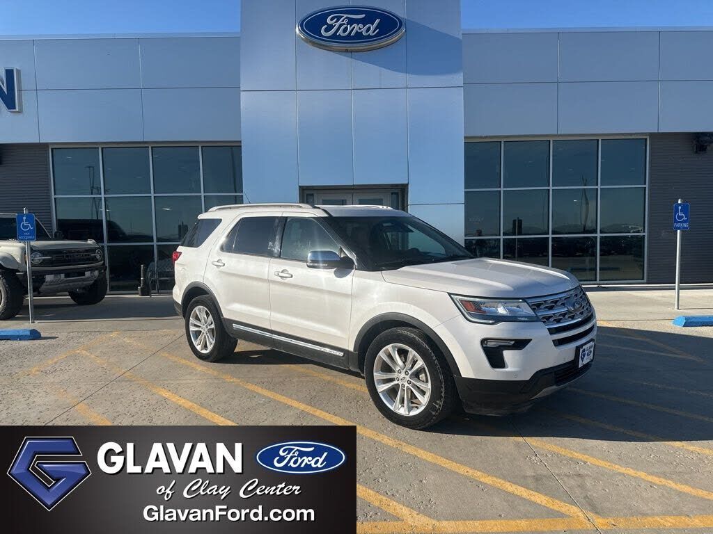 2019 FORD Explorer
