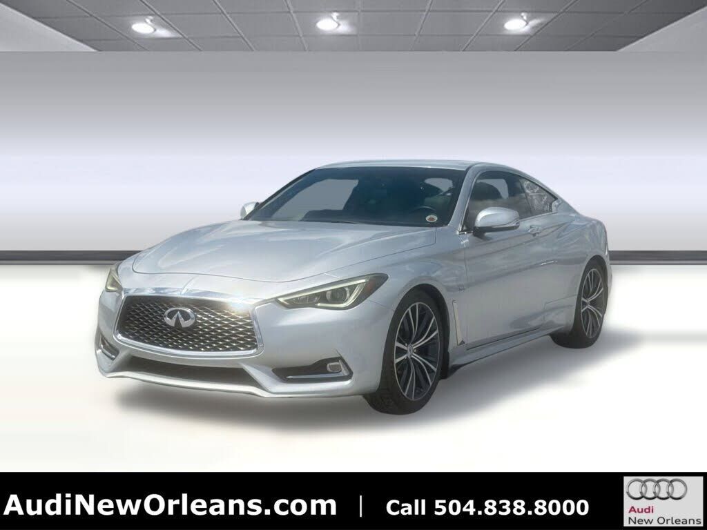 2017 INFINITI Q60