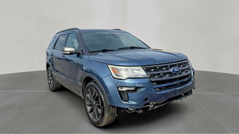 2018 FORD Explorer