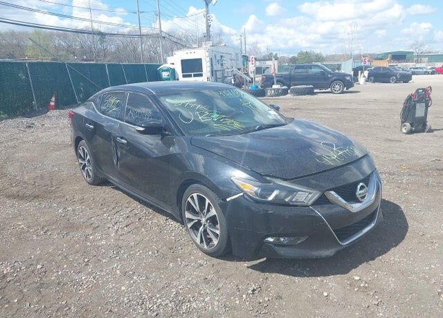 2017 NISSAN Maxima