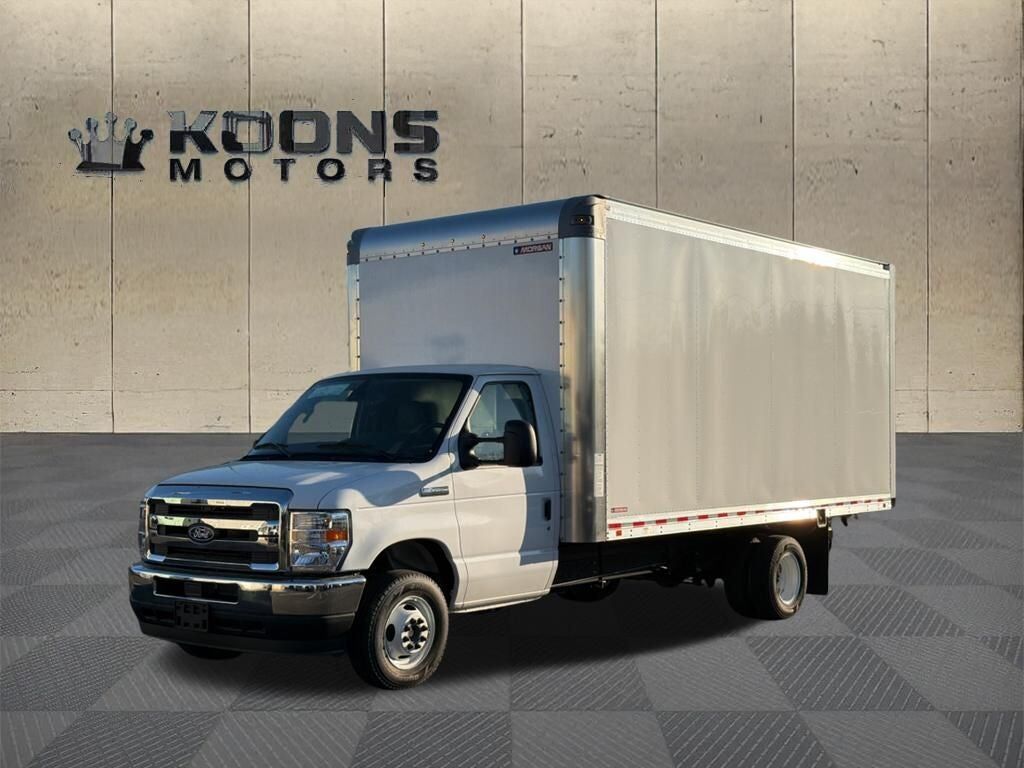 2026 FORD E-450