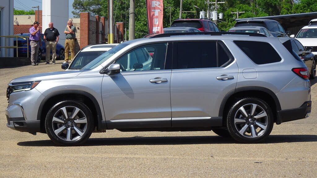 2023 HONDA Pilot
