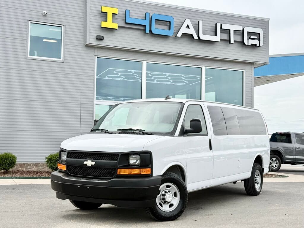 2017 CHEVROLET Express