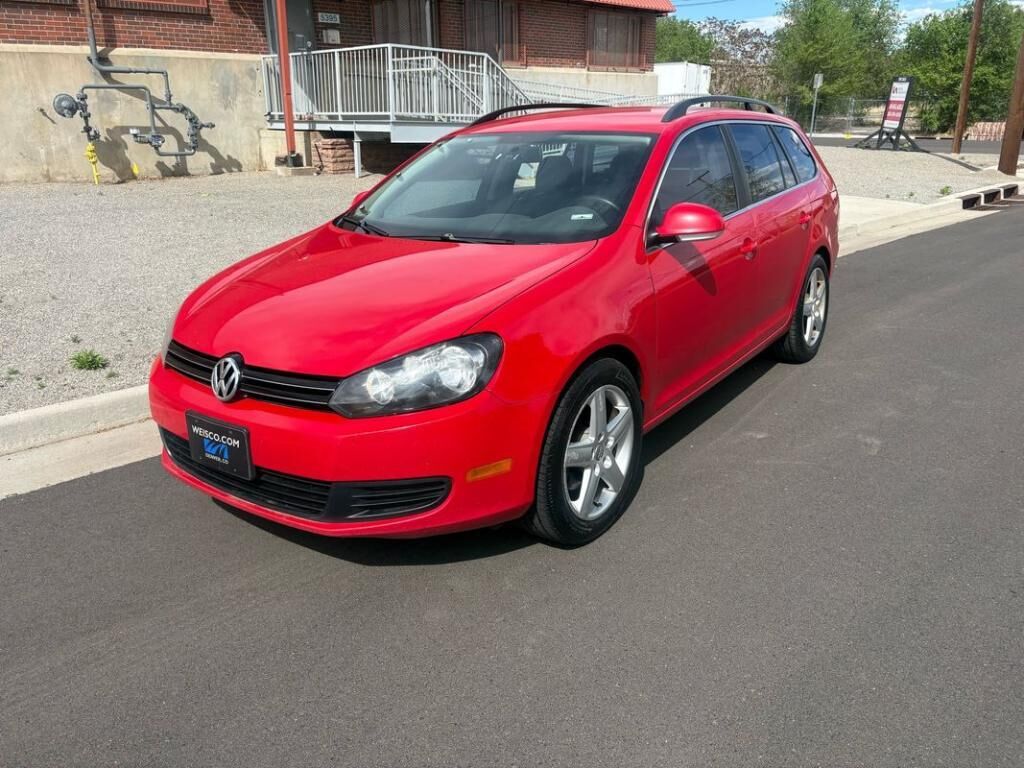 2011 VOLKSWAGEN Jetta Wagon