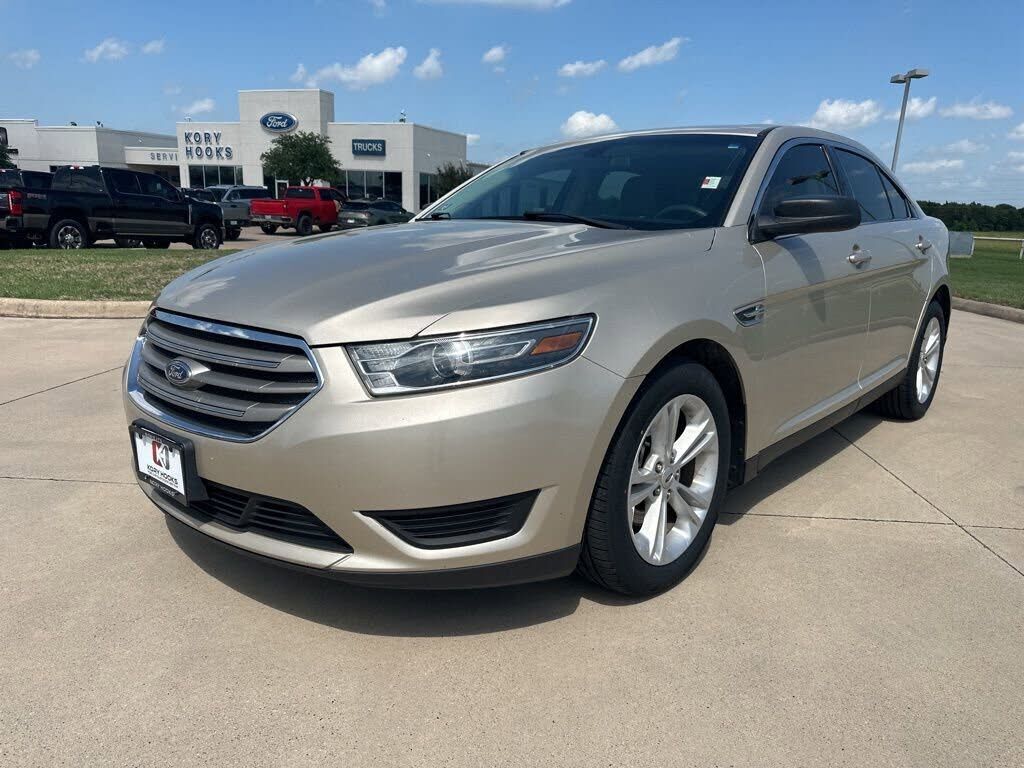 2018 FORD Taurus