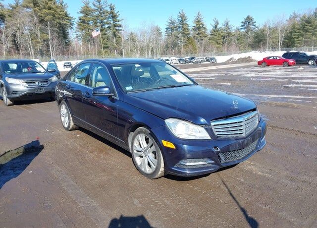 2012 MERCEDES-BENZ C-Class