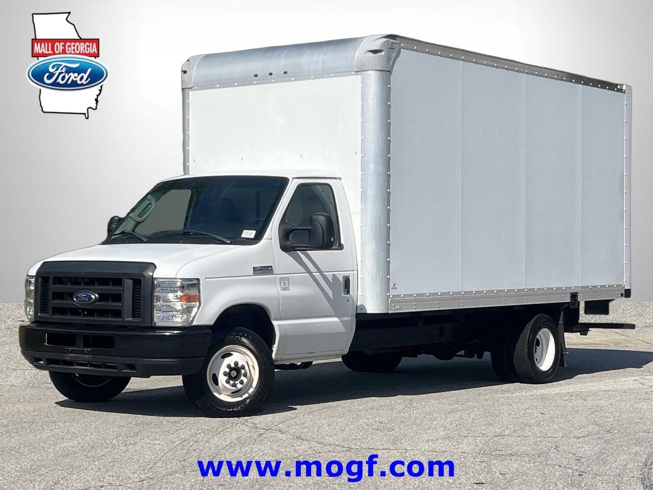 2019 FORD E-450
