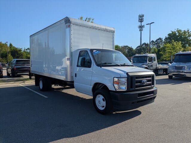 2024 FORD E-350
