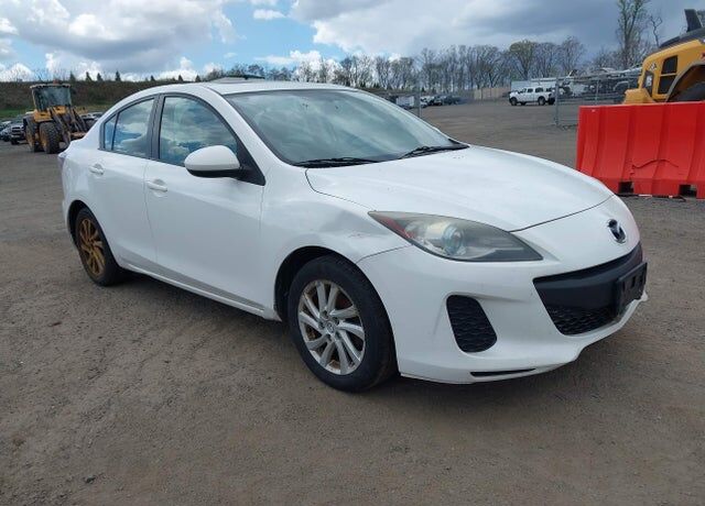 2012 MAZDA Mazda3