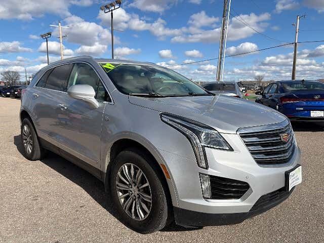 2017 CADILLAC XT5
