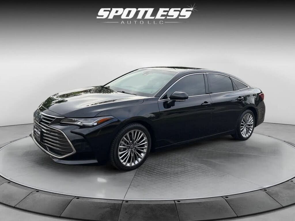 2022 TOYOTA Avalon