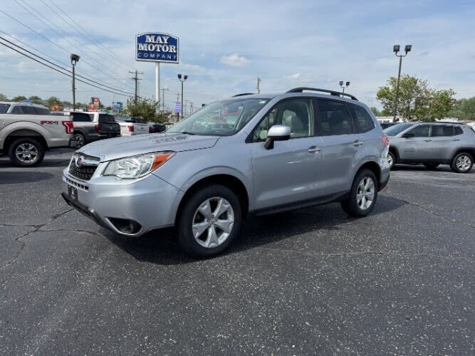 2016 SUBARU Forester