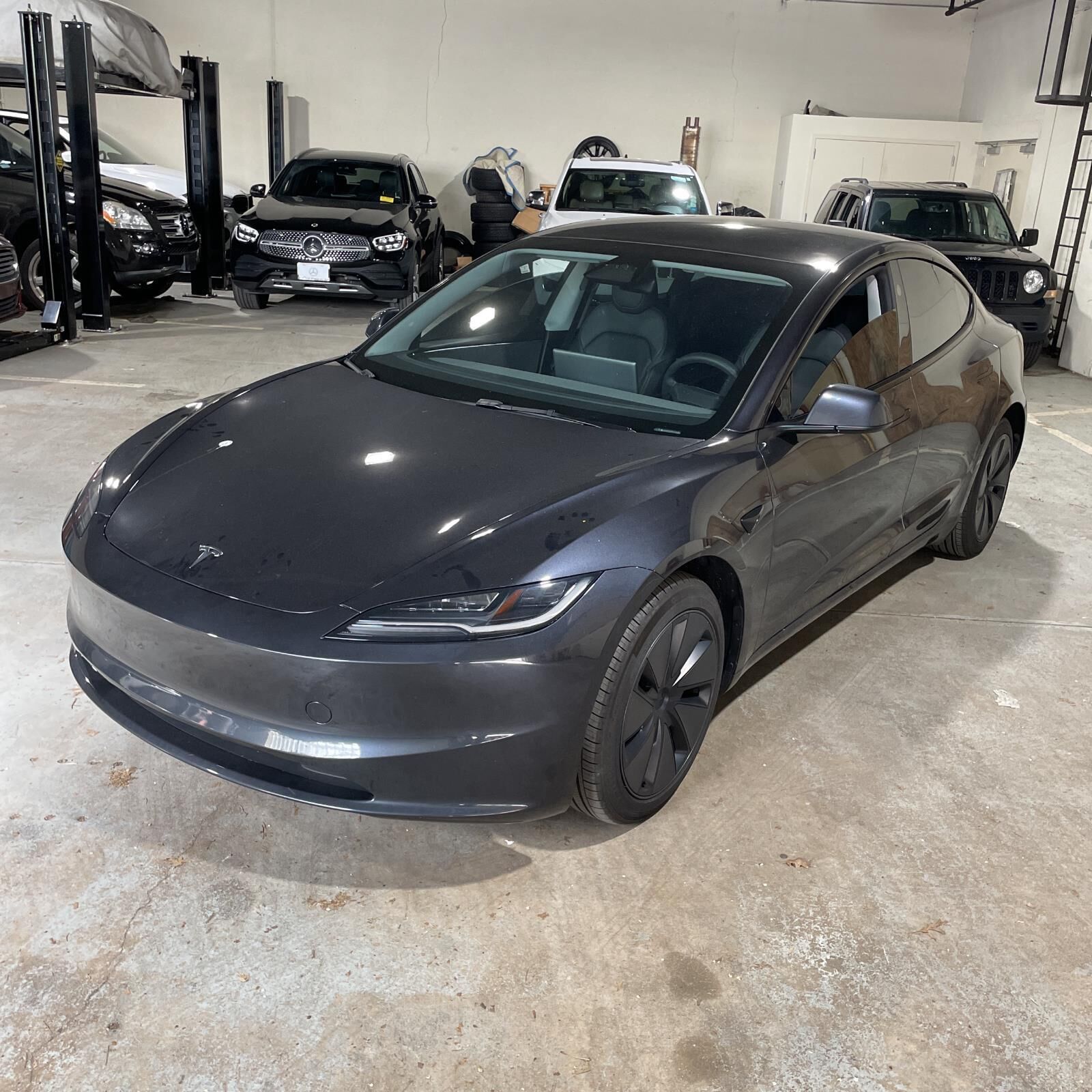 2024 TESLA Model 3