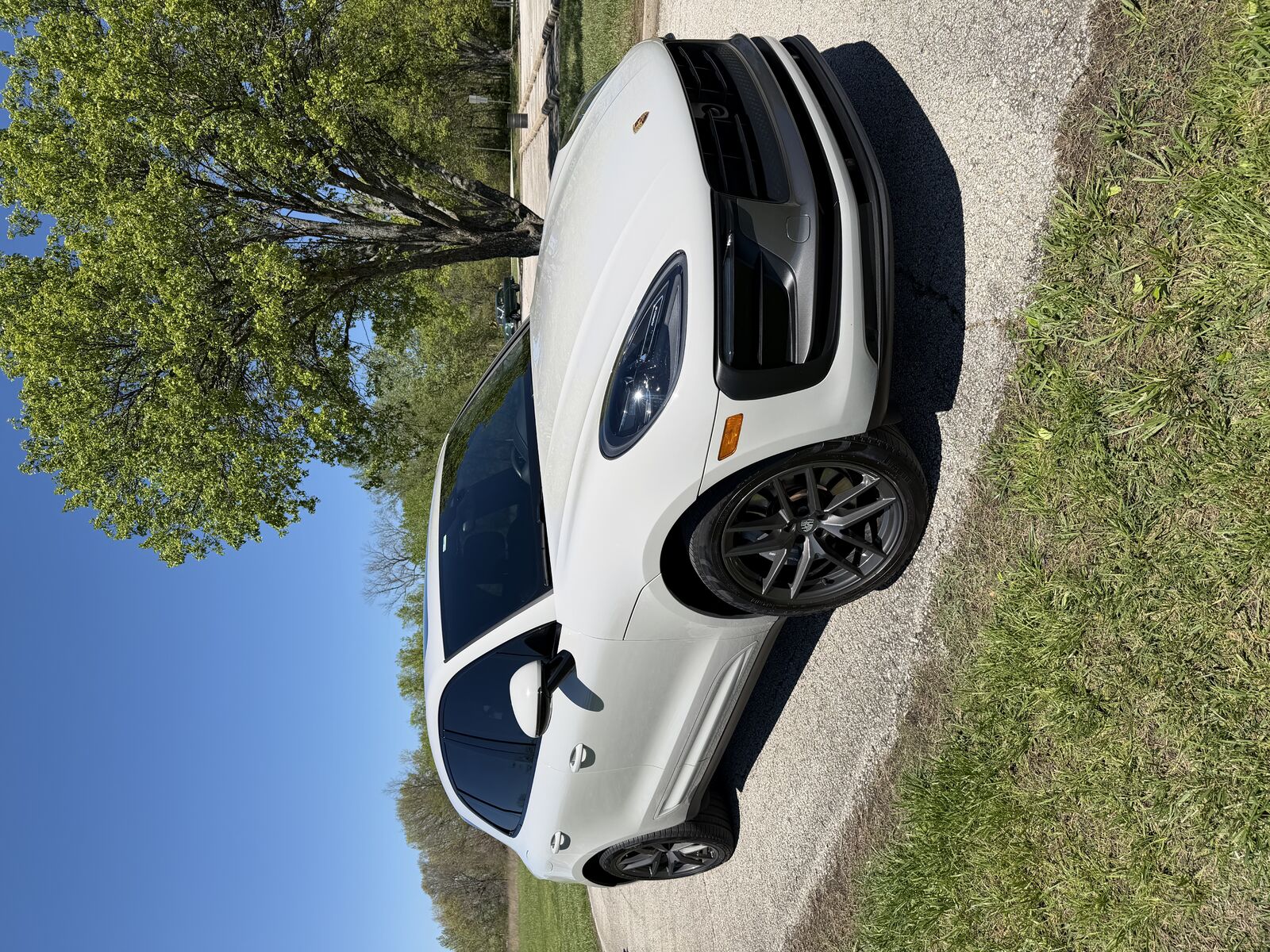 2023 PORSCHE Macan