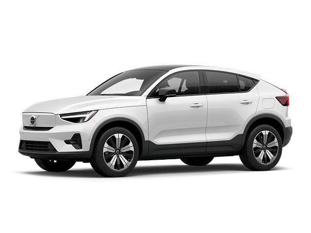 2023 VOLVO C40